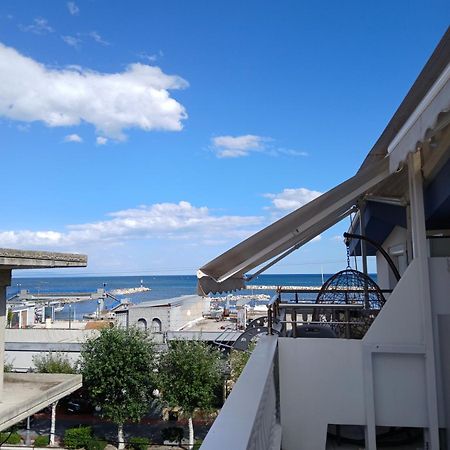 Apartmani Dedalus Paralía Buitenkant foto
