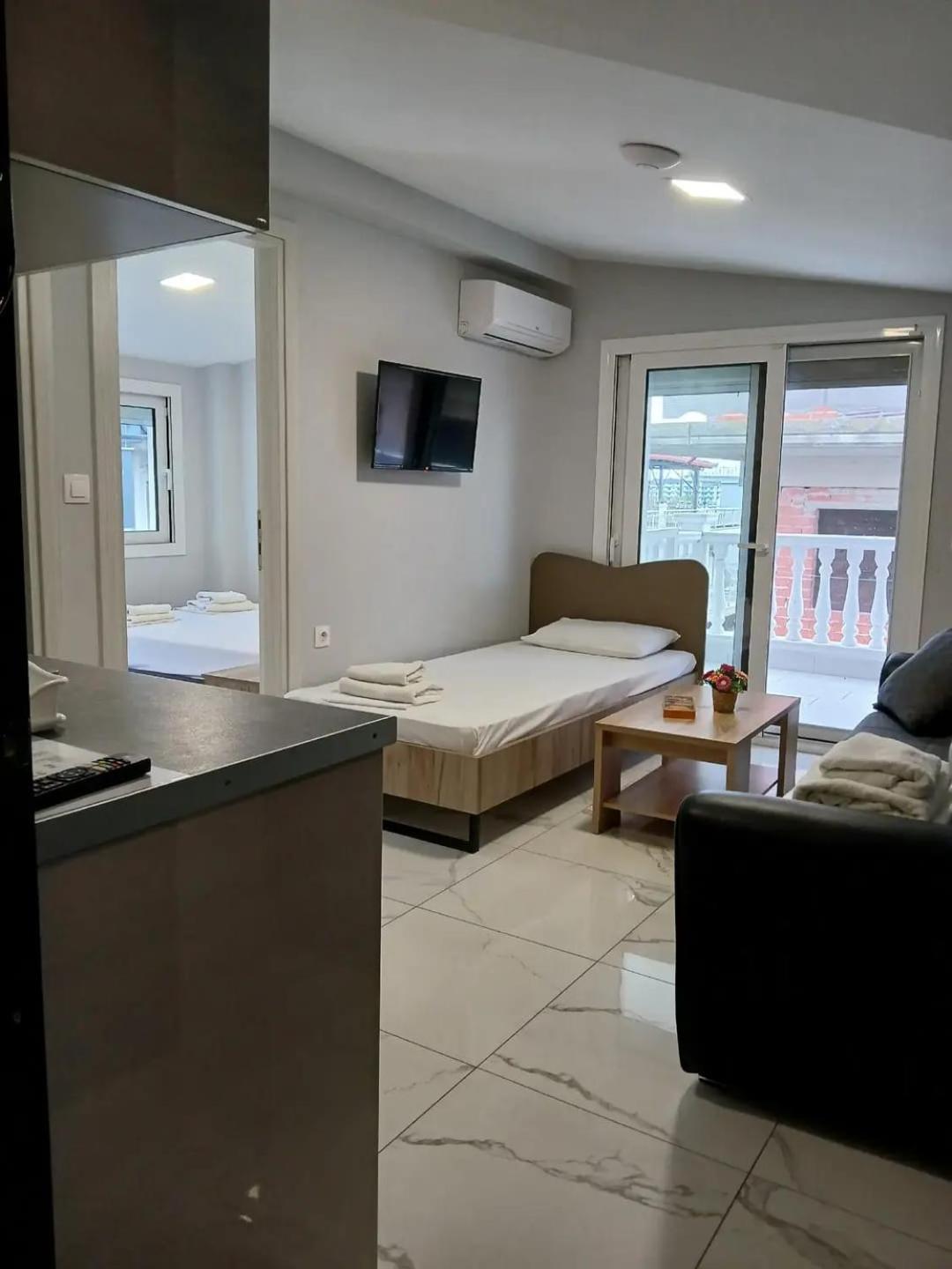 Apartmani Dedalus Paralía Buitenkant foto
